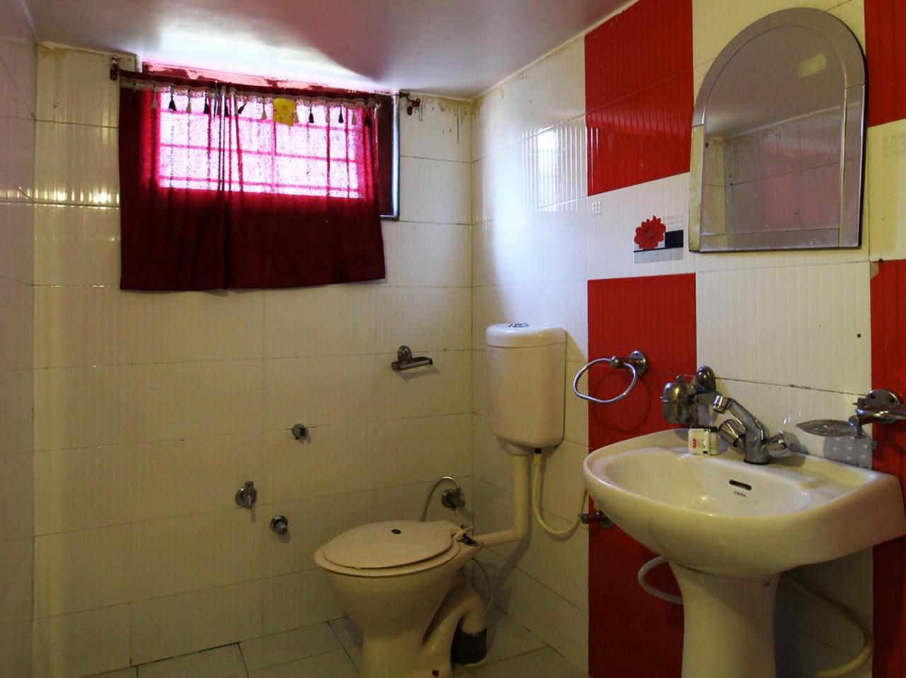 Oyo 23448 Home Spacious Mountain View Studio Mount Abu Bagian luar foto